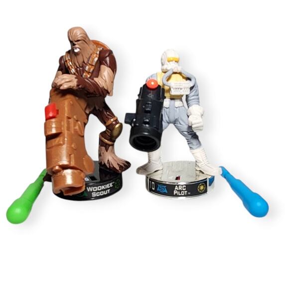 Star Wars AttackTix Figures Wookie Scout & Arc Pilot With Projectiles Pre-owned - Picture 1 of 4
